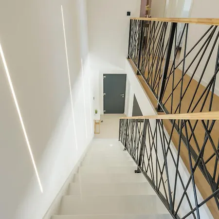 Basini 5km From The Centre Of Split,heated Pool * Солин