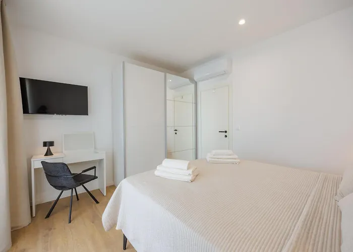 Basini 5km From The Centre Of Split,heated Pool Villa *