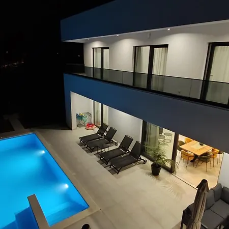 Villa Basini 5km From The Centre Of Split,heated Pool Solin