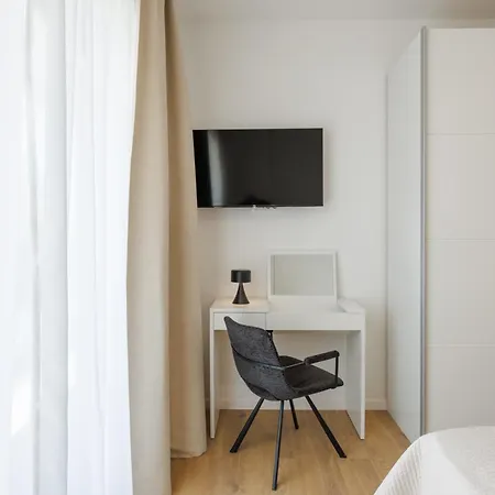 Basini 5km From The Centre Of Split,heated Pool Solin